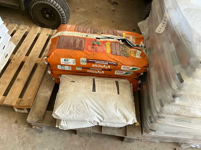 Partij diverse meststoffen - afbeelding 4 van  8