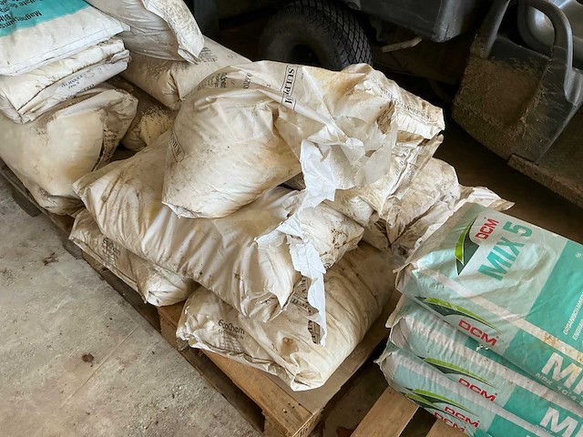 Partij diverse meststoffen - afbeelding 7 van  8