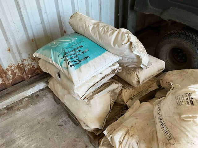 Partij diverse meststoffen - afbeelding 8 van  8
