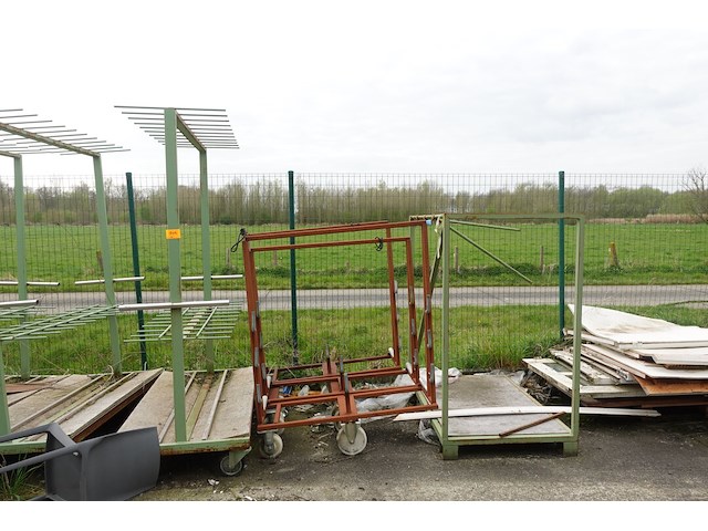 Partij diverse metalen karren/houders - afbeelding 2 van  6