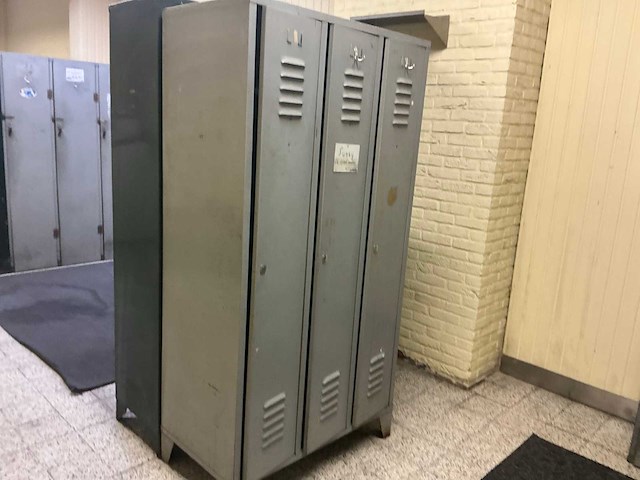 Partij diverse metalen locker - afbeelding 3 van  5
