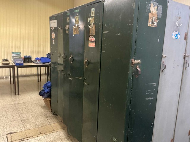 Partij diverse metalen locker - afbeelding 5 van  5