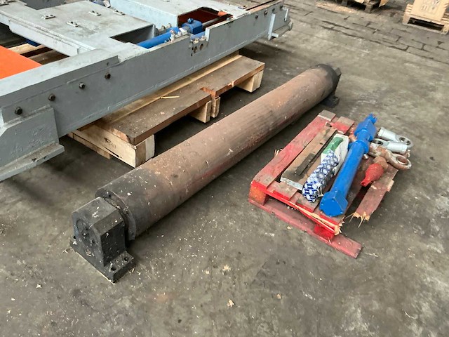 Partij diverse metalen onderdelen - afbeelding 6 van  13