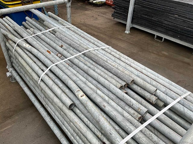 Partij diverse metalen stellingbuizen - afbeelding 10 van  10