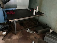 Partij diverse metalen uitrustingsgoederen - afbeelding 3 van  8