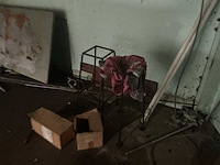 Partij diverse metalen uitrustingsgoederen - afbeelding 7 van  8