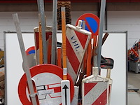 Partij diverse metalen verkeerdsborden - afbeelding 2 van  4
