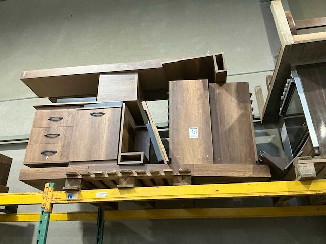 Partij diverse meubelen - afbeelding 1 van  3