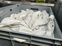Partij diverse molton-doeken en truss-mantels - afbeelding 12 van  13