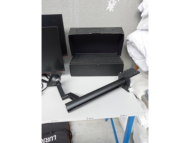 Partij diverse monitors en bevestigingsarmen - afbeelding 16 van  17