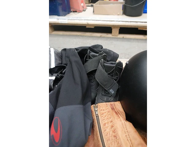 Partij diverse motor kleding - afbeelding 3 van  11