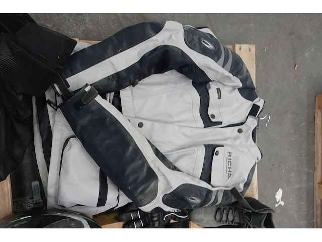 Partij diverse motor kleding - afbeelding 5 van  11