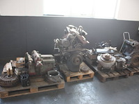 Partij diverse motoren mercedes-benz/hatz/deutz - afbeelding 1 van  1