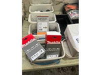 Partij diverse nagelschroeven en plaatjes - afbeelding 6 van  15