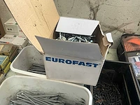 Partij diverse nagelschroeven en plaatjes - afbeelding 8 van  15