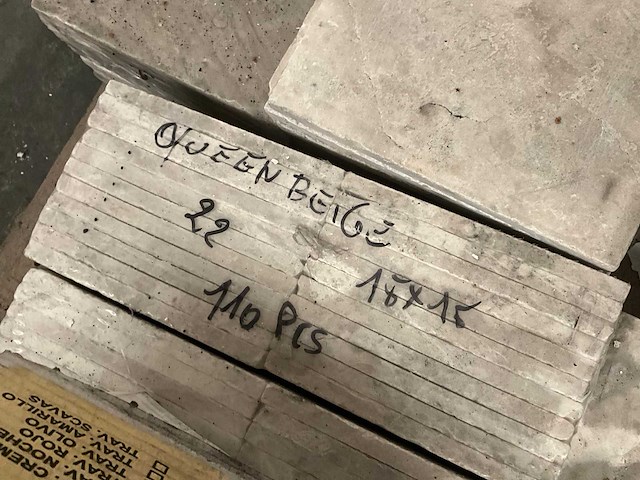 Partij diverse natuursteen tegel - afbeelding 5 van  5