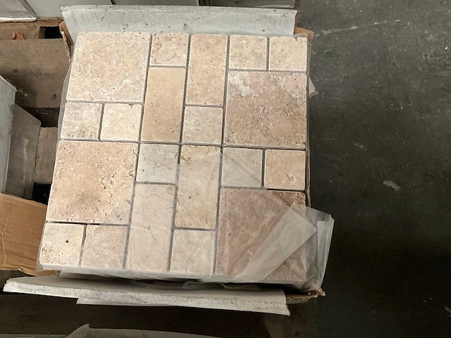 Partij diverse natuursteen tegel - afbeelding 2 van  4