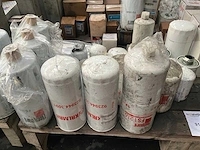 Partij diverse oliefilters - afbeelding 4 van  5