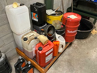 Partij diverse oliën en smeermiddelen - afbeelding 2 van  6