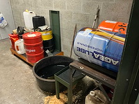 Partij diverse oliën en smeermiddelen - afbeelding 1 van  6