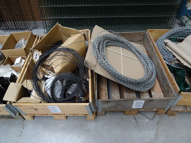 Partij diverse omheiningen - afbeelding 4 van  16