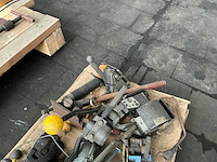 Partij diverse onderdelen en gereedschappen - afbeelding 6 van  20