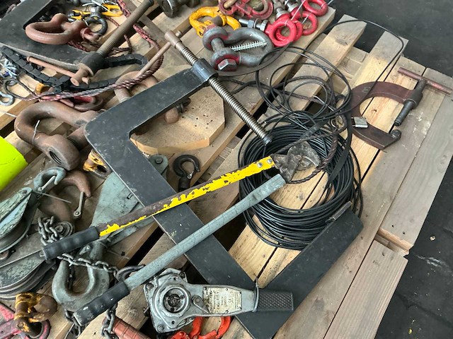 Partij diverse onderdelen en gereedschappen - afbeelding 9 van  20