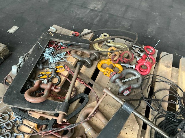 Partij diverse onderdelen en gereedschappen - afbeelding 10 van  20