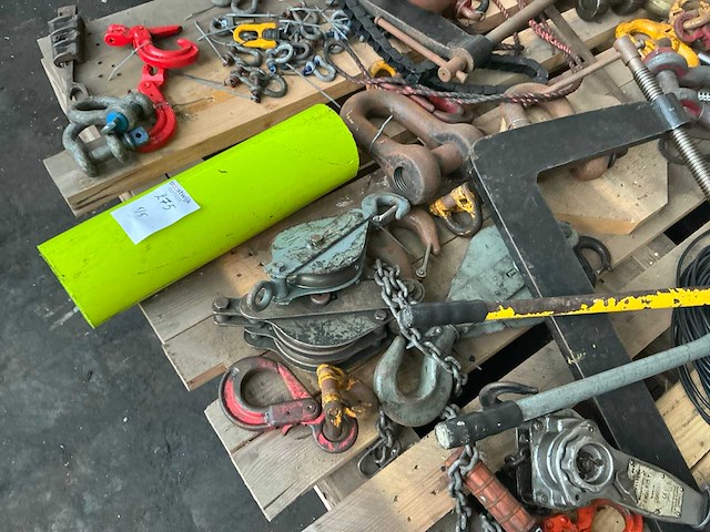 Partij diverse onderdelen en gereedschappen - afbeelding 13 van  20