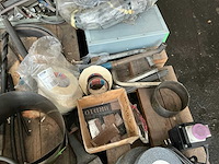 Partij diverse onderdelen en gereedschappen - afbeelding 17 van  20