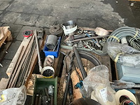 Partij diverse onderdelen en gereedschappen - afbeelding 19 van  20