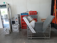 Partij diverse onderdelen voor metalen rek