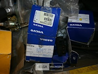 Partij diverse onderdelen voor voertuigen - afbeelding 12 van  13