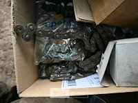 Partij diverse onderdelen voor voertuigen - afbeelding 4 van  10