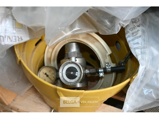 Partij diverse onderdelen voor voertuigen - afbeelding 8 van  10