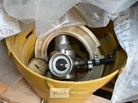 Partij diverse onderdelen voor voertuigen - afbeelding 8 van  10