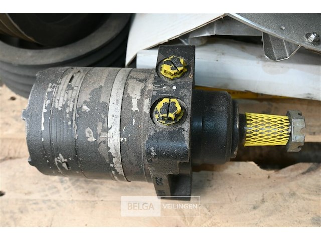 Partij diverse onderdelen voor voertuigen - afbeelding 9 van  10