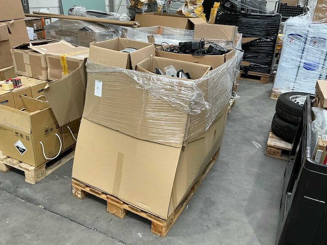 Partij diverse onderdelen - afbeelding 1 van  10