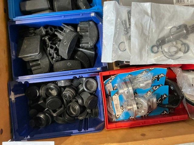 Partij diverse onderdelen - afbeelding 3 van  6
