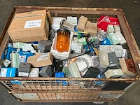 Partij diverse onderdelen - afbeelding 2 van  8