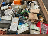 Partij diverse onderdelen - afbeelding 7 van  8
