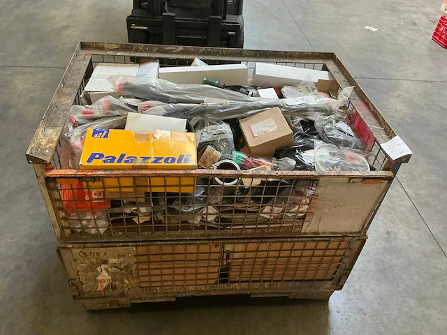 Partij diverse onderdelen - afbeelding 1 van  12