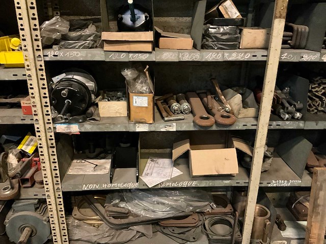 Partij diverse onderdelen - afbeelding 2 van  20