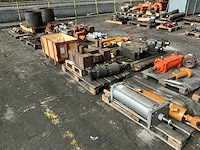 Partij diverse onderdelen - afbeelding 1 van  5