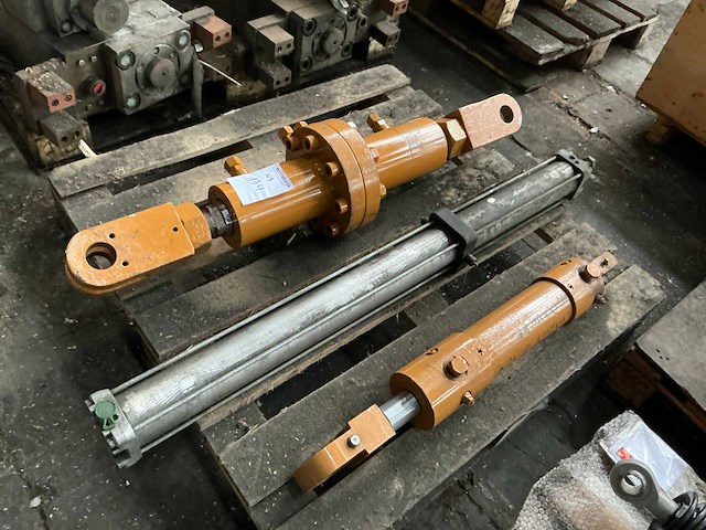 Partij diverse onderdelen - afbeelding 3 van  5