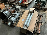 Partij diverse onderdelen - afbeelding 1 van  6