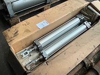 Partij diverse onderdelen - afbeelding 3 van  6