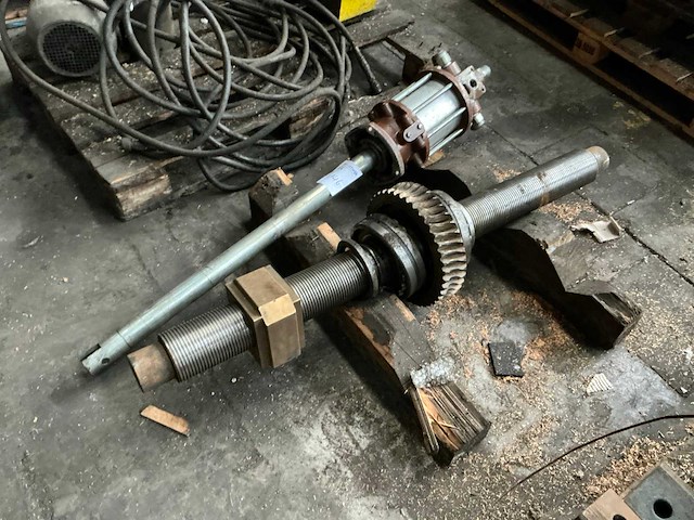 Partij diverse onderdelen - afbeelding 5 van  9