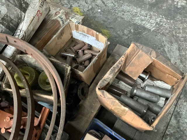 Partij diverse onderdelen - afbeelding 7 van  19