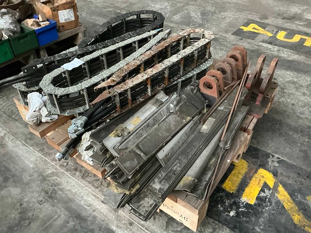 Partij diverse onderdelen - afbeelding 18 van  19